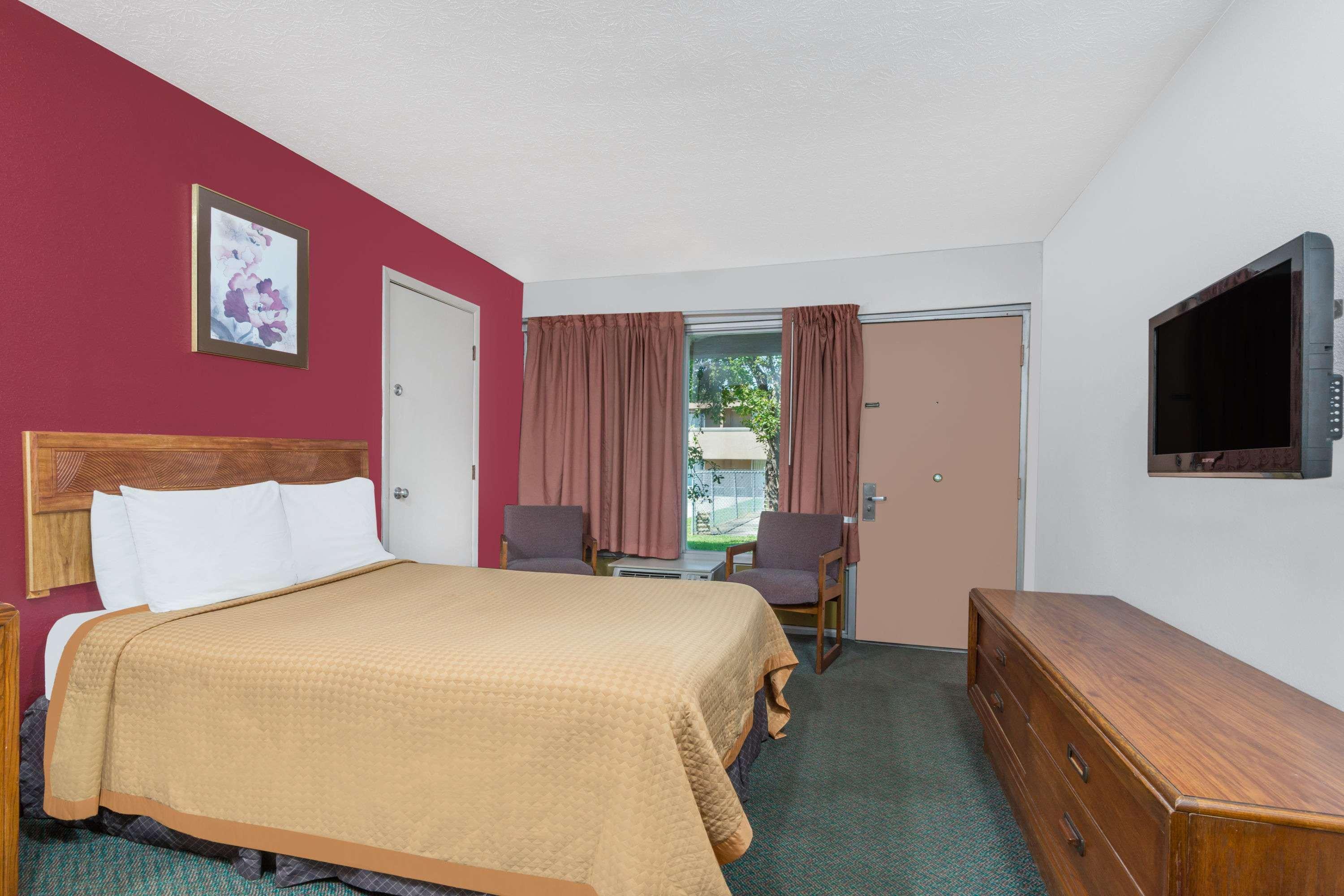 Days Inn By Wyndham Mt. Sterling Mount Sterling Eksteriør bilde