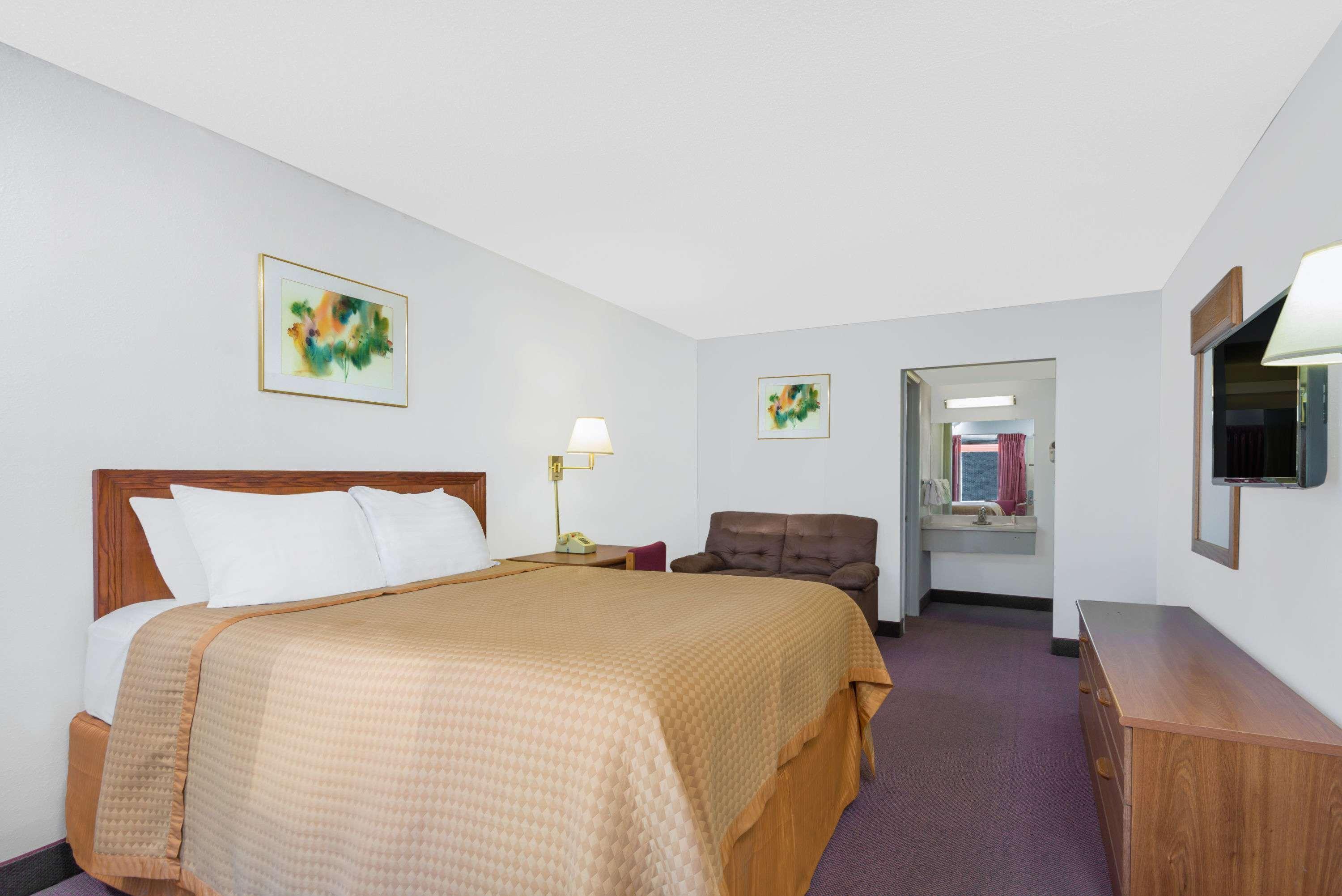 Days Inn By Wyndham Mt. Sterling Mount Sterling Eksteriør bilde